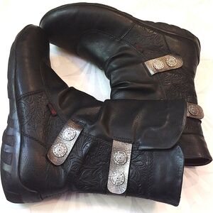 Remonte Women's 38 Embossed Leather Boot